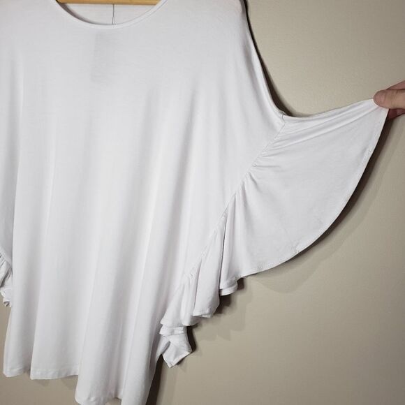 Bellina NWT Medium White Ruffle Butterfly Short. Sleeve Scoop Neck Top - Picture 2 of 8